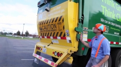 بچه ها و آموزش بازیافت مواد با بلیپی